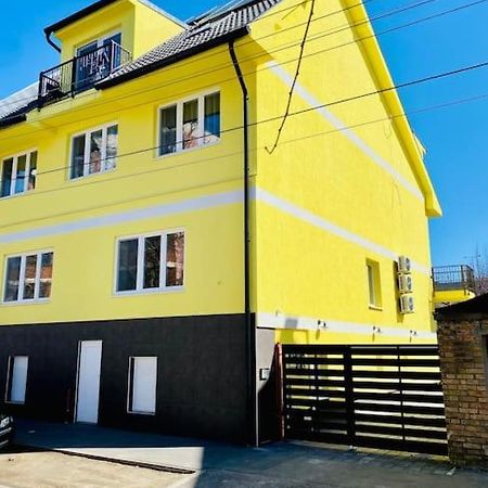 Lemon Premium Apartment Szeged Exterior photo